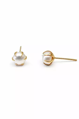 Pearl stud earrings, white freshwater pearl with gold-tone claw setting, classic elegant style