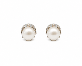 Pearl stud earrings, white freshwater pearl, silver-tone crown setting, classic elegant jewellery. 1