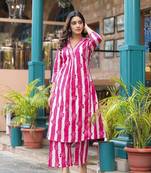 WOMEN COTTON A-LINE FLOWER PRINT KURTA WITH PANT