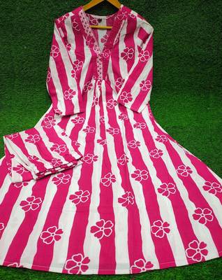 WOMEN COTTON A-LINE FLOWER PRINT KURTA WITH PANT 3