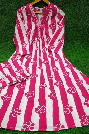 WOMEN COTTON A-LINE FLOWER PRINT KURTA WITH PANT