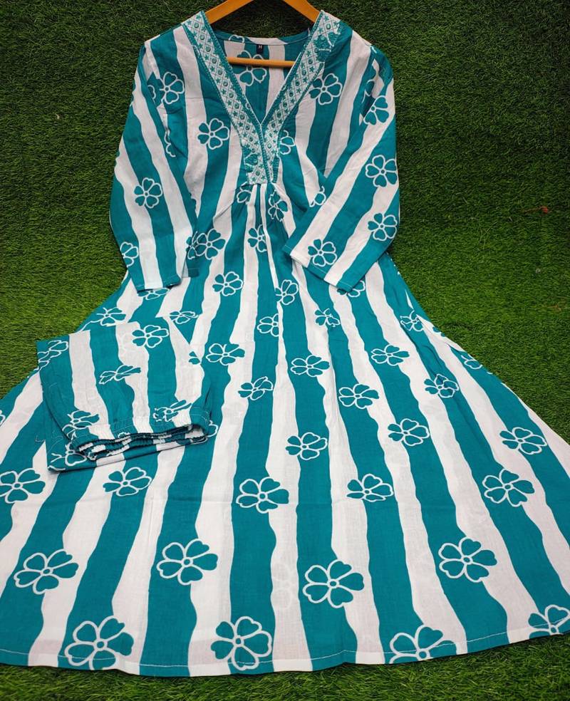 WOMEN COTTON  A-LINE  FLORAL PRINT KURTI WITH PANT 
