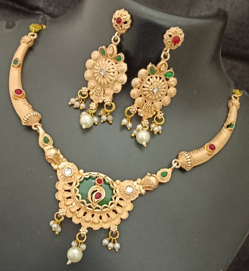 Green pink round cz round mango stones brass rajwadi jewellery set