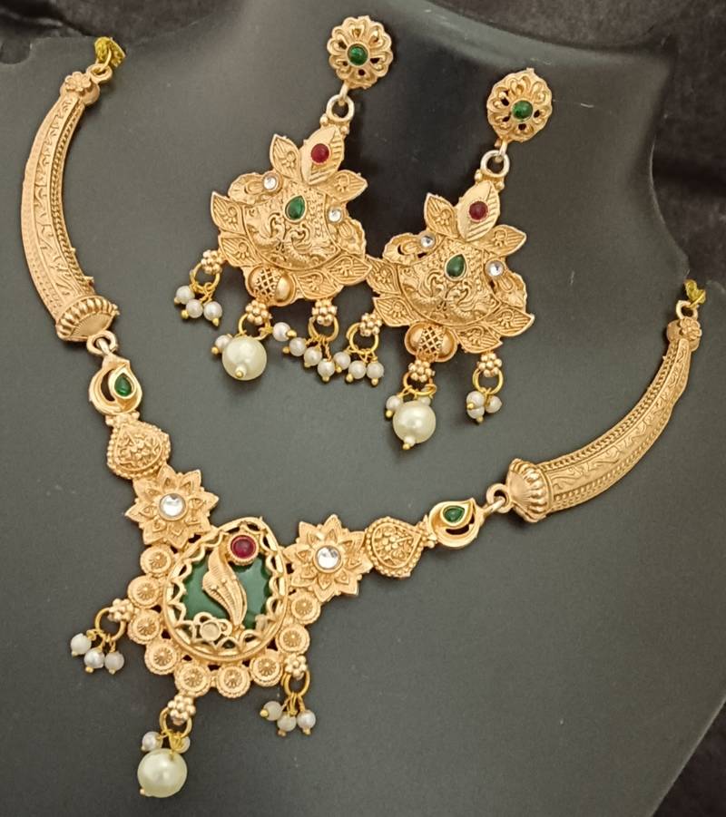 Green pink round cz drop stones brass rajwadi jewellery set