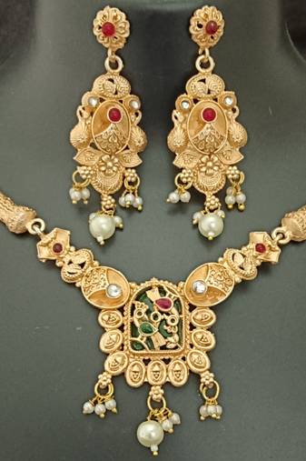 Green pink round cz uncut stones brass rajwadi jewellery set