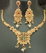 Green pink round cz uncut stones brass rajwadi jewellery set