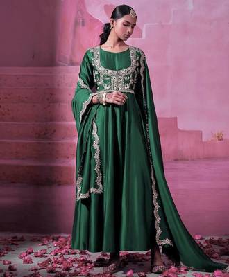 Women green silk blend sequin emroidery work kurta set 1