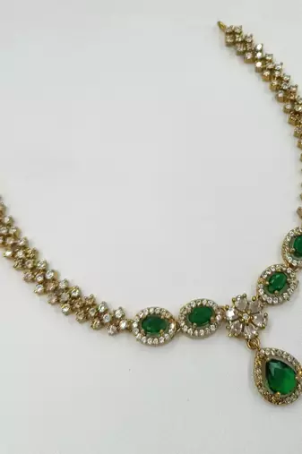 Green ad stone & agate stone necklace set with earrings, antique gold plated