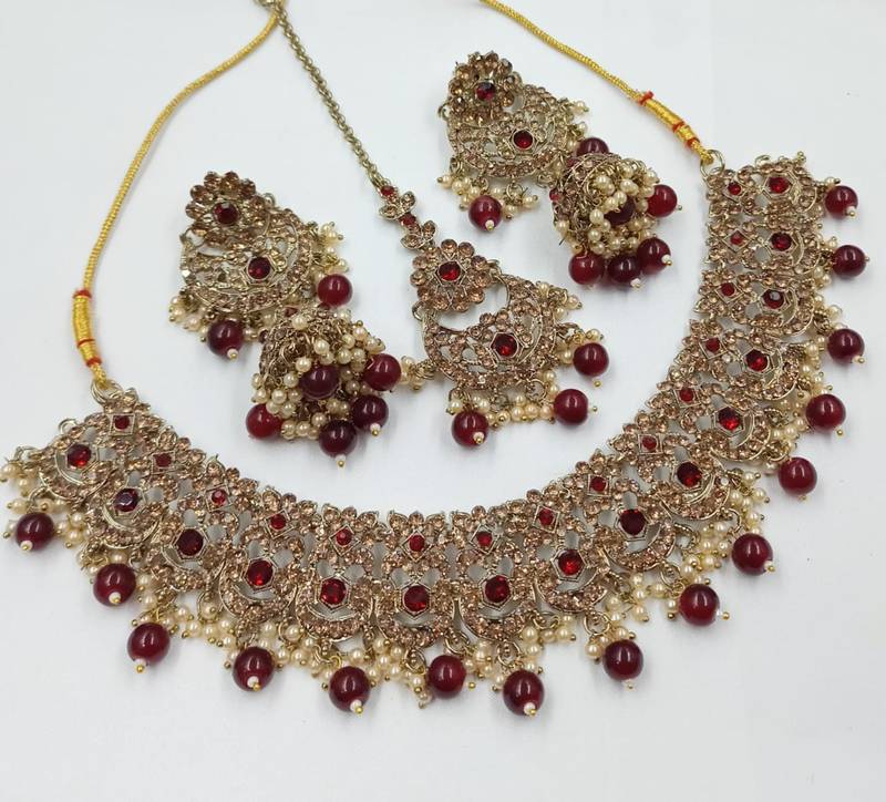 Maroon agsta stone & agate stone necklace set with earrings, antique gold plated