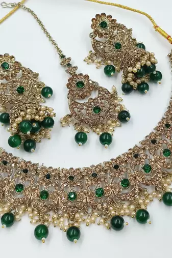 Green ad stone & agate stone necklace set with earrings, antique gold plated