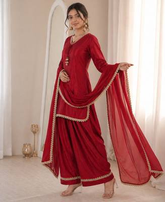 Women red silk blend sequin emroidery work kurta set 1