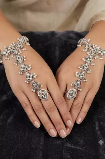 White ston ad stone & agate stone haath-phool-hath-panja antique silver plated