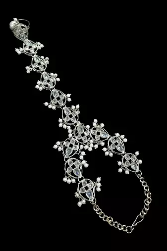 White ston ad stone & agate stone haath-phool-hath-panja antique silver plated