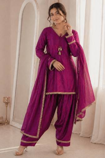Women wine silk sequin emroidery work kurta set