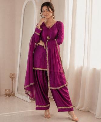Women wine silk blend sequin emroidery work kurta set 3