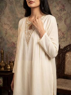 Women white silk blend sequin emroidery work kurta set 3