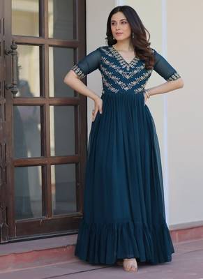 Women rama gorgette sequin emroidery work kurta set 1