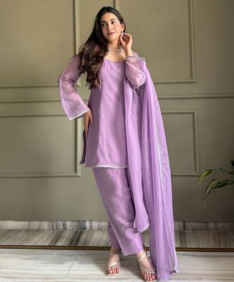 Women levender silk blend sequin emroidery work kurta set 3