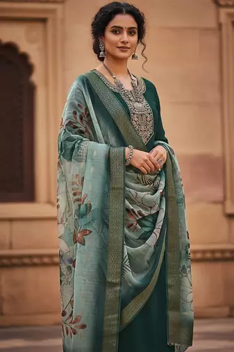 Women green silk sequin emroidery work kurta set