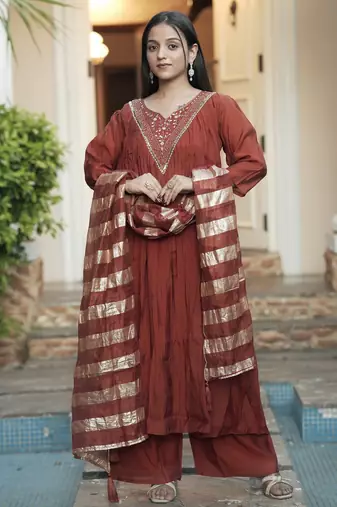 Women maroon chanderi sequin emroidery work kurta set