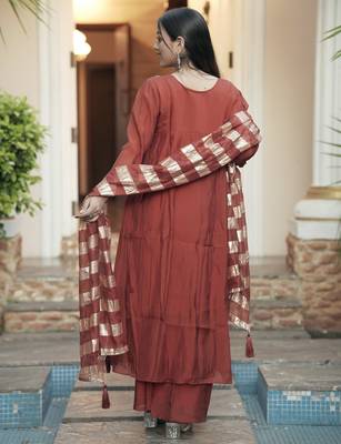 Women maroon chanderi sequin emroidery work kurta set 2