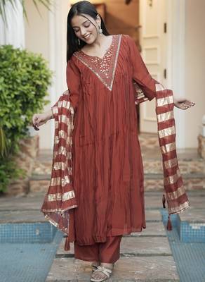 Women maroon chanderi sequin emroidery work kurta set 5
