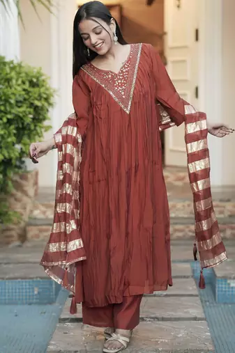 Women maroon chanderi sequin emroidery work kurta set