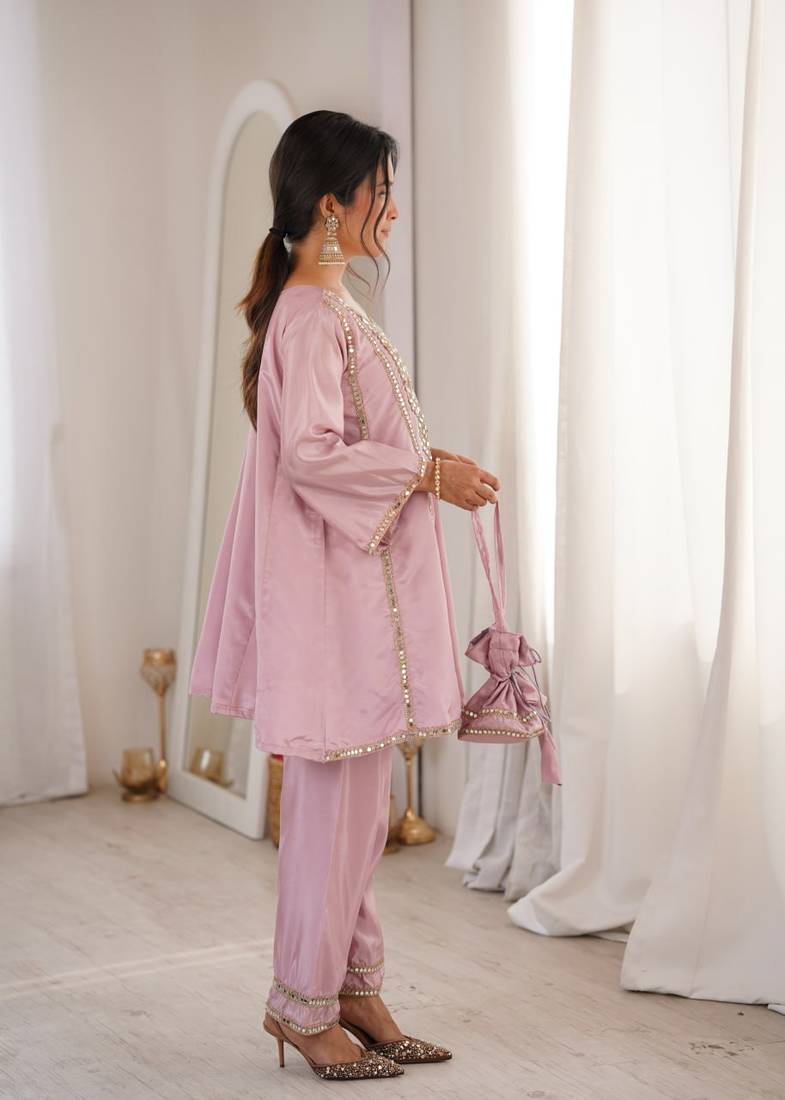 Women pink silk sequin emroidery work kurta set
