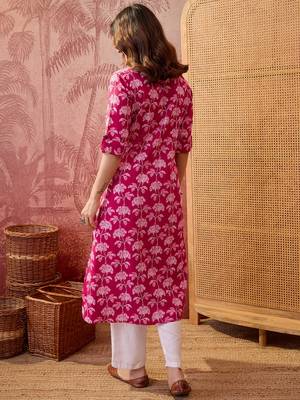 Women pink cotton sequin emroidery work kurta set 2