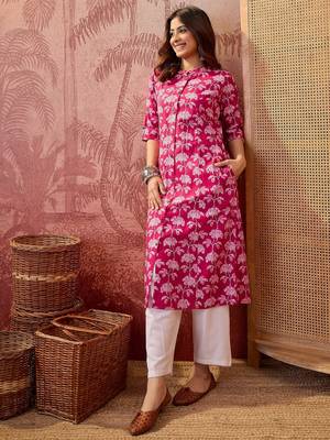 Women pink cotton sequin emroidery work kurta set 4