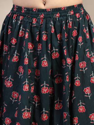 Green floral printed cotton flared maxi skirt for women 4