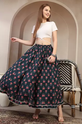 Green floral printed cotton flared maxi skirt for women