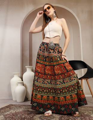 Green floral printed cotton flared maxi skirt for women 5