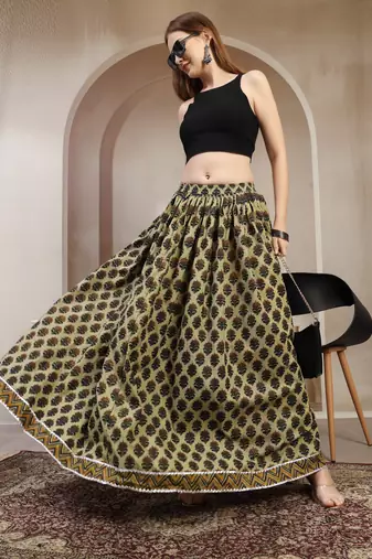 Green floral printed cotton flared maxi skirt for women