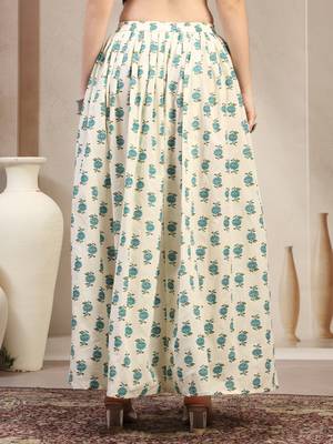 Green floral printed cotton flared maxi skirt for women 3