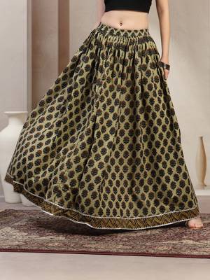 Green floral printed cotton flared maxi skirt for women 2