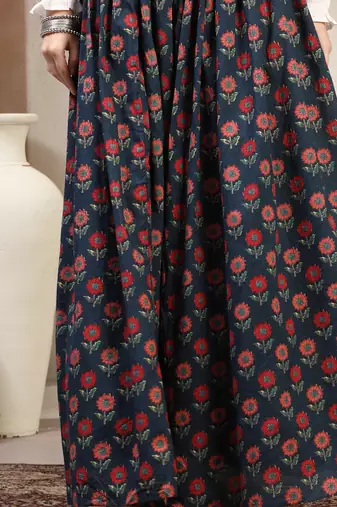 Blue floral printed cotton flared maxi skirt for women