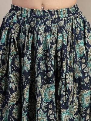 Blue floral printed cotton flared maxi skirt for women 4