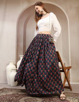 Blue floral printed cotton flared maxi skirt for women 5