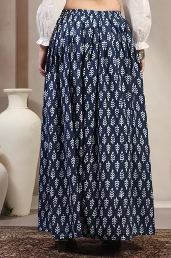 Blue floral printed cotton flared maxi skirt for women