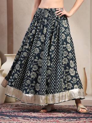 Black floral printed cotton flared maxi skirt for women 2