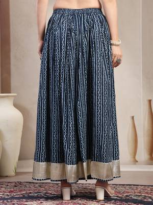 Blue printed cotton flared maxi skirt for women 3