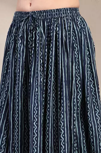 Blue printed cotton flared maxi skirt for women