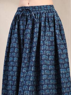 Blue graphic printed cotton flared maxi skirt for women 4