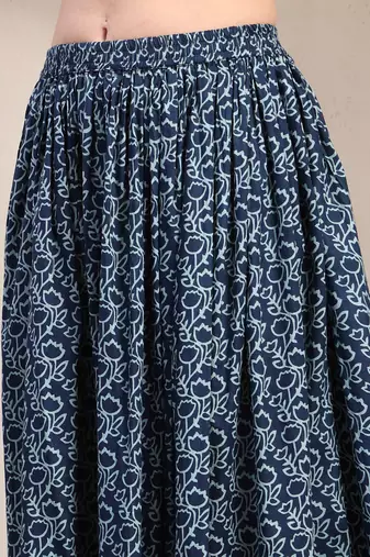 Blue floral printed cotton flared maxi skirt for women