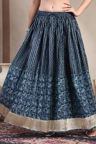 Blue floral printed cotton flared maxi skirt for women