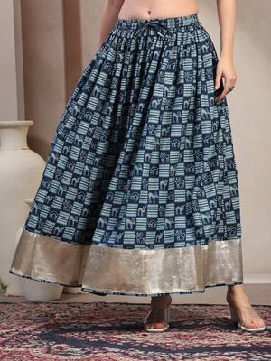 Blue graphic printed cotton flared maxi skirt for women 2
