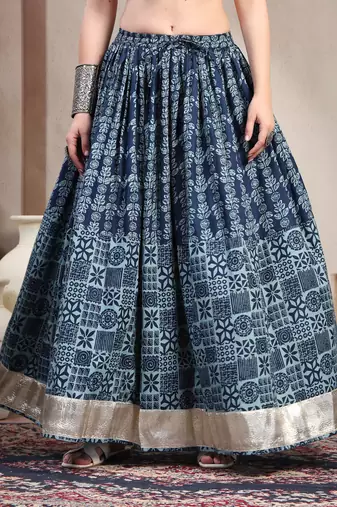 Blue floral printed cotton flared maxi skirt for women