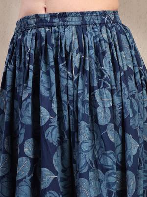 Blue floral printed cotton flared maxi skirt for women 4