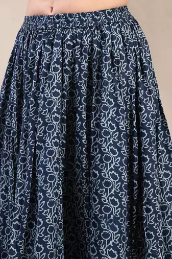 Blue floral printed cotton flared maxi skirt for women